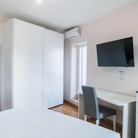 Bed & Breakfast Damagi *